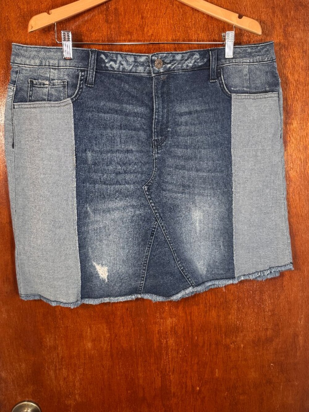 Libby Edelman Two Tone Distressed Raw Hem Short Denim Jean Skirt,  Size XXL